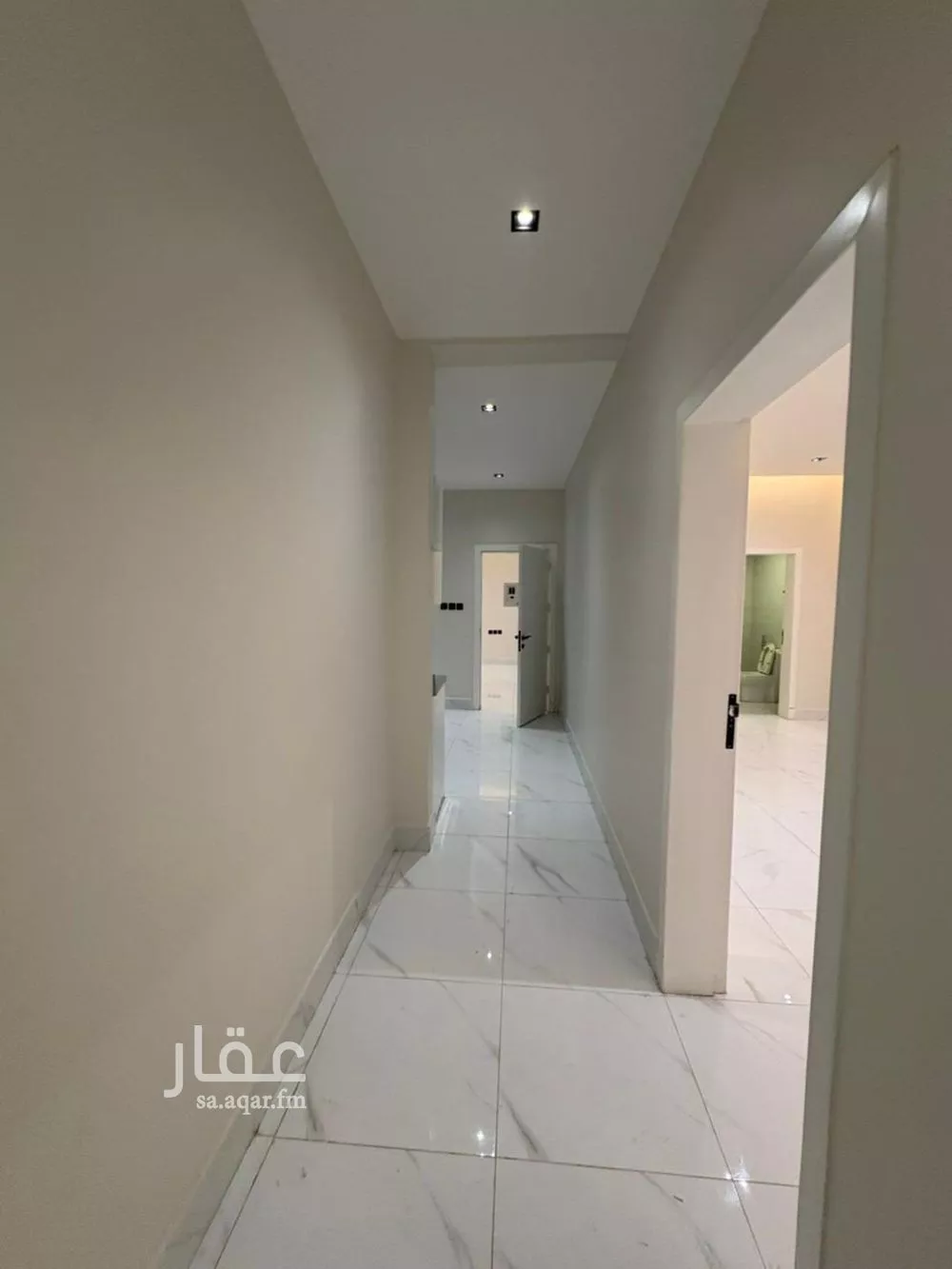 شقة 3 غرف في الحمرا 5