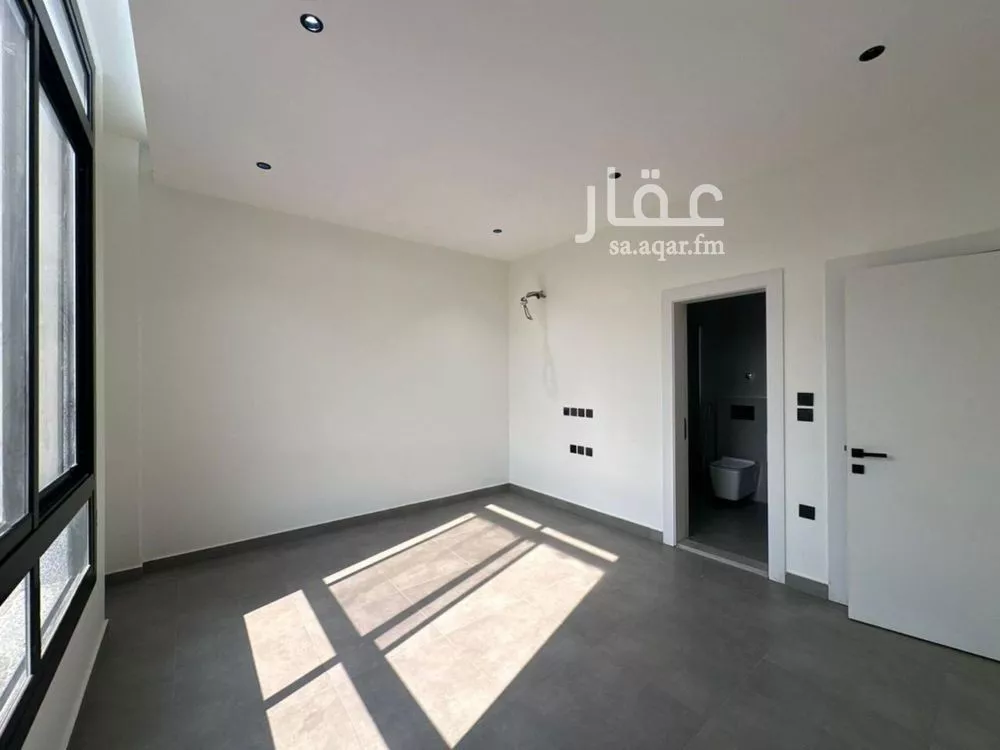 شقة 5 غرف في النعيم 1