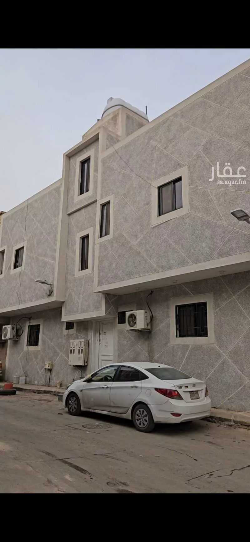 186 sqm building in Al Yamamah