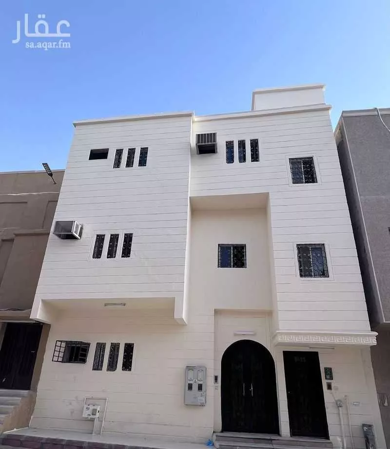 181 sqm building in Manfuhah Al Jadidah