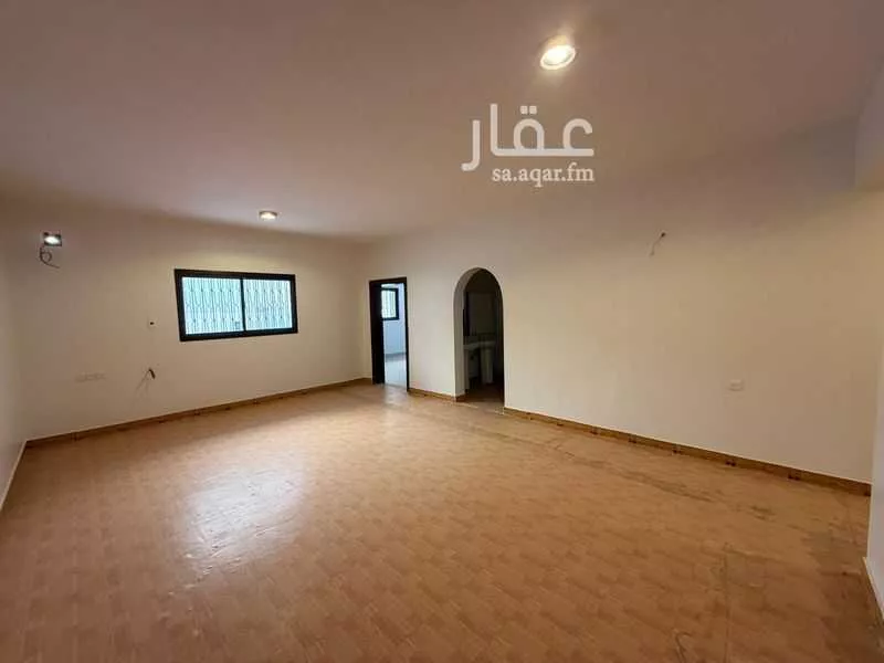 فيلا 11 غرف في العليا 2