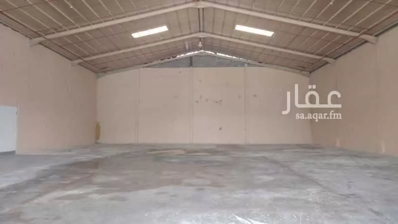 مستودع 840 م² في السلي 3