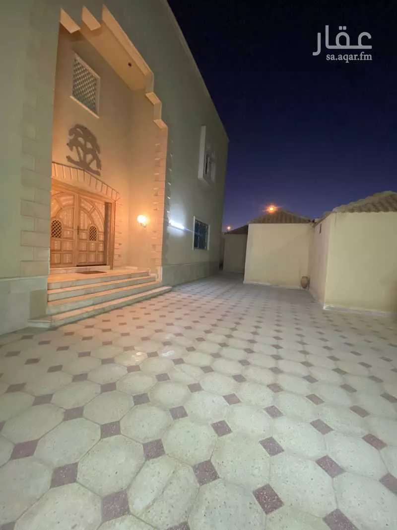 فيلا 12 غرف في النزهة 2