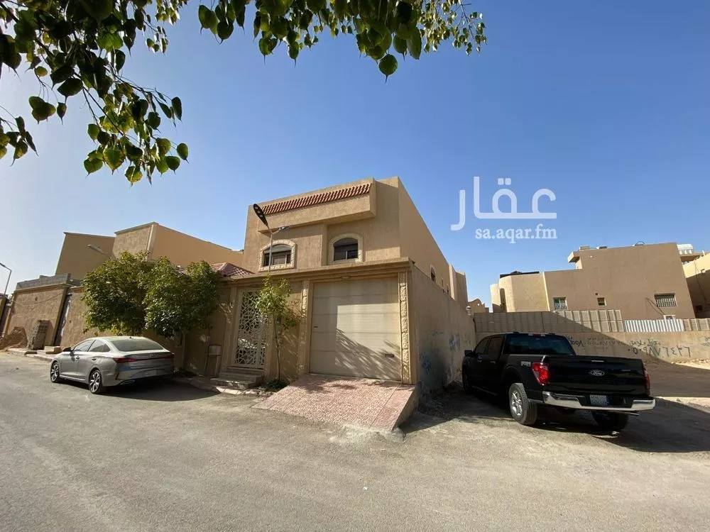 فيلا 11 غرف في الوادي 1