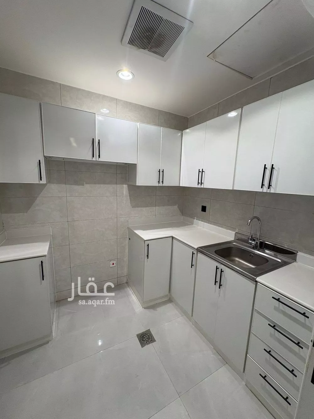3 bedroom apartment in At Taawon, Riyadh 11
