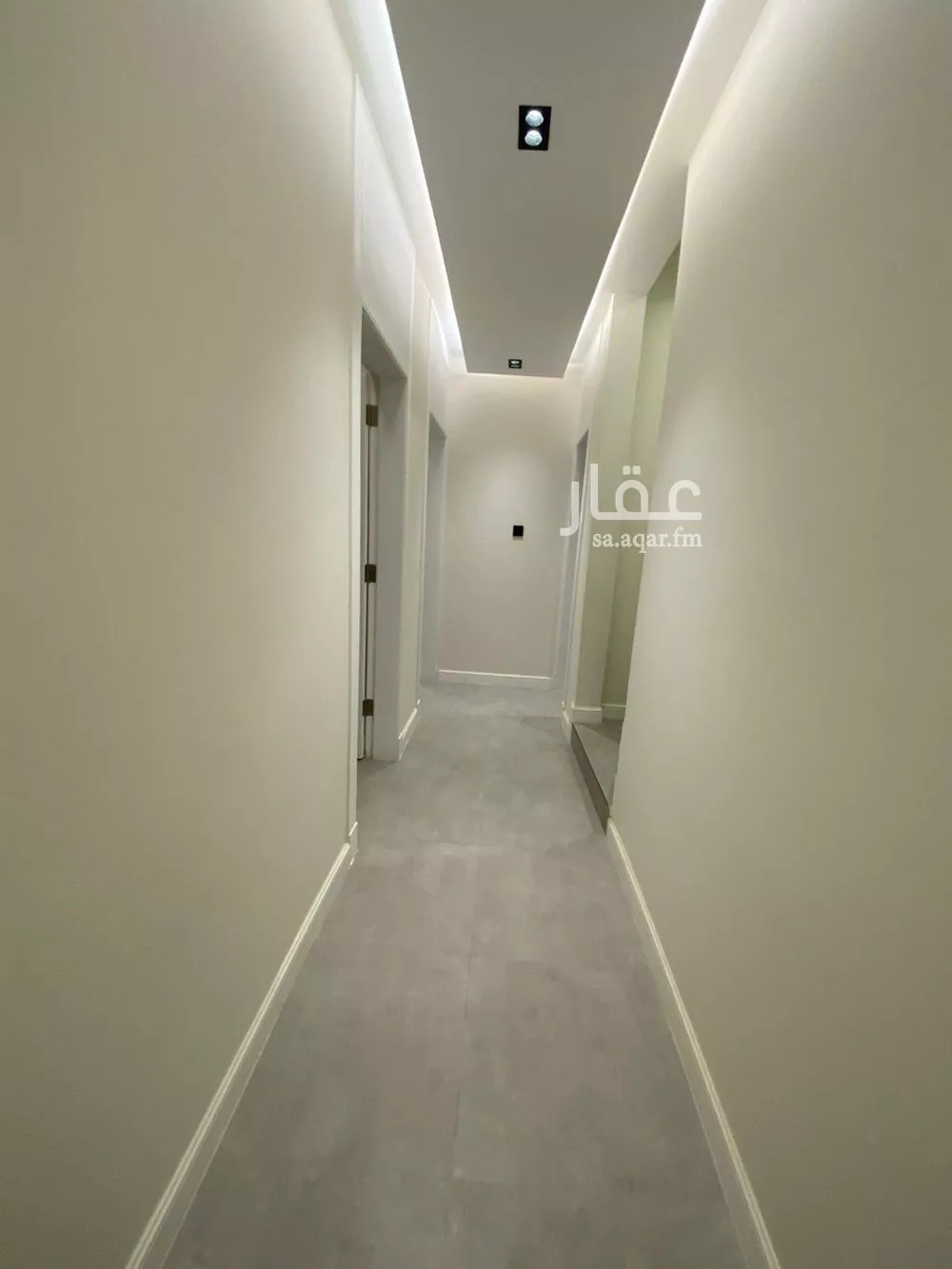 فيلا 4 غرف في العارض 4