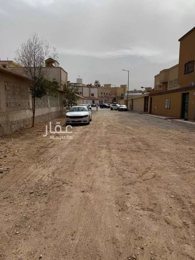 أرض 772 م² في العريجاء 4