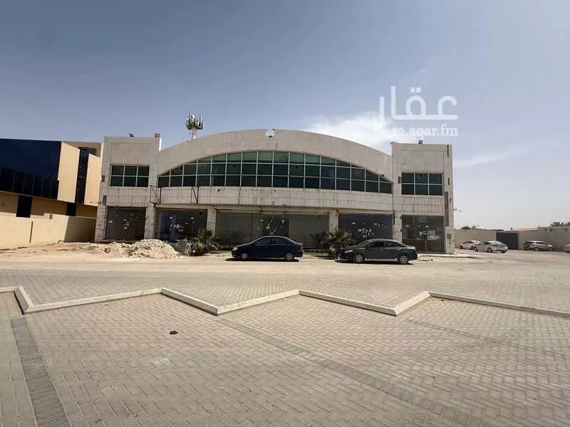 عمارة 2800 م² في الرمال 3