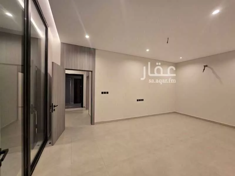 فيلا 8 غرف في الفلاح 4