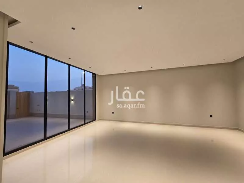 شقة 15 غرف في طيبة 2