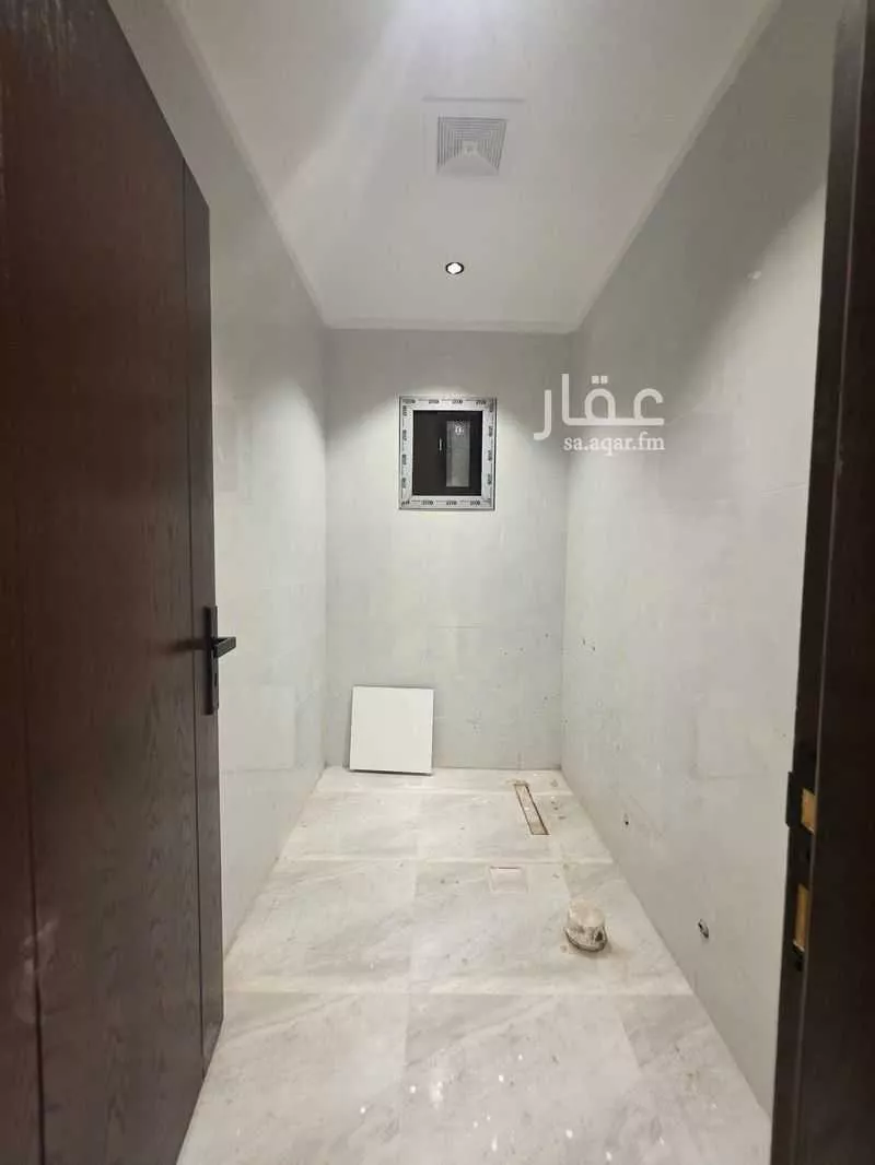 شقة 6 غرف في طيبة 5