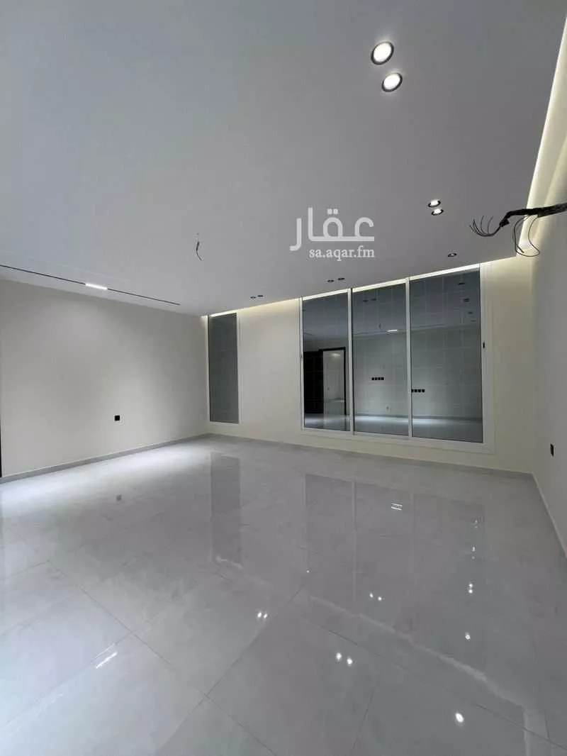 فيلا 8 غرف في الزمرد 4