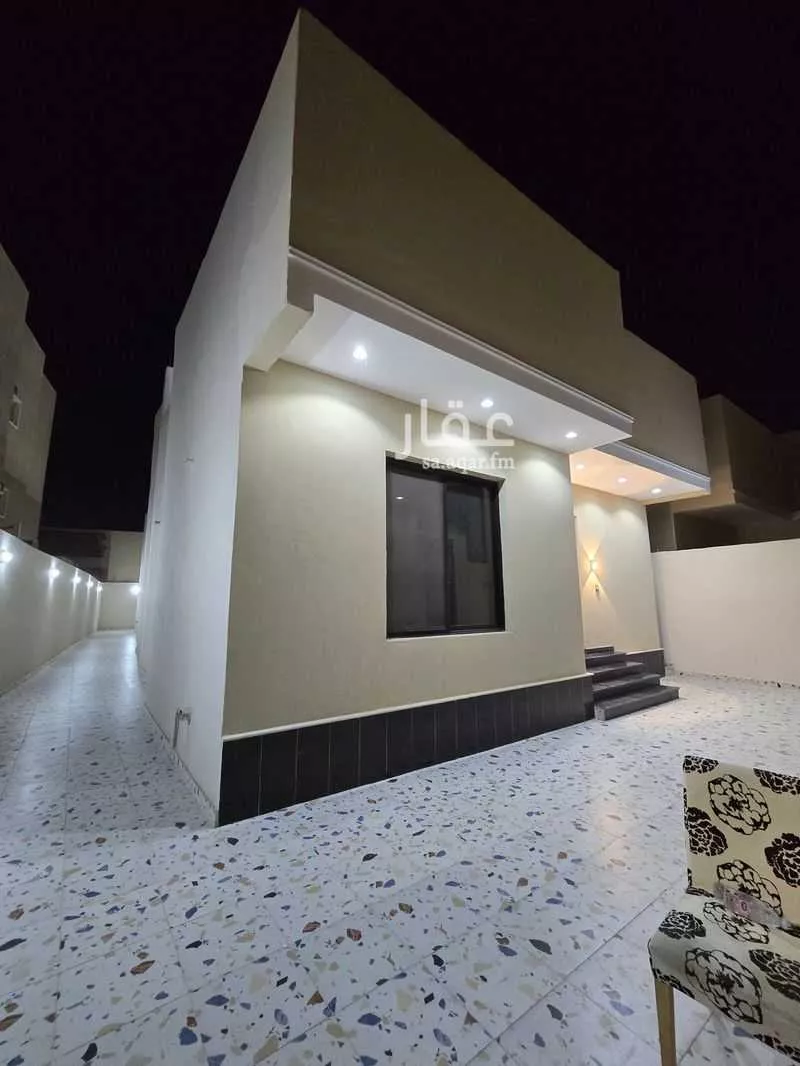 فيلا 5 غرف في الصالحية 2