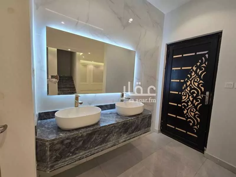 8 bedroom villa in Al Rahmaniyyah, Jeddah 4