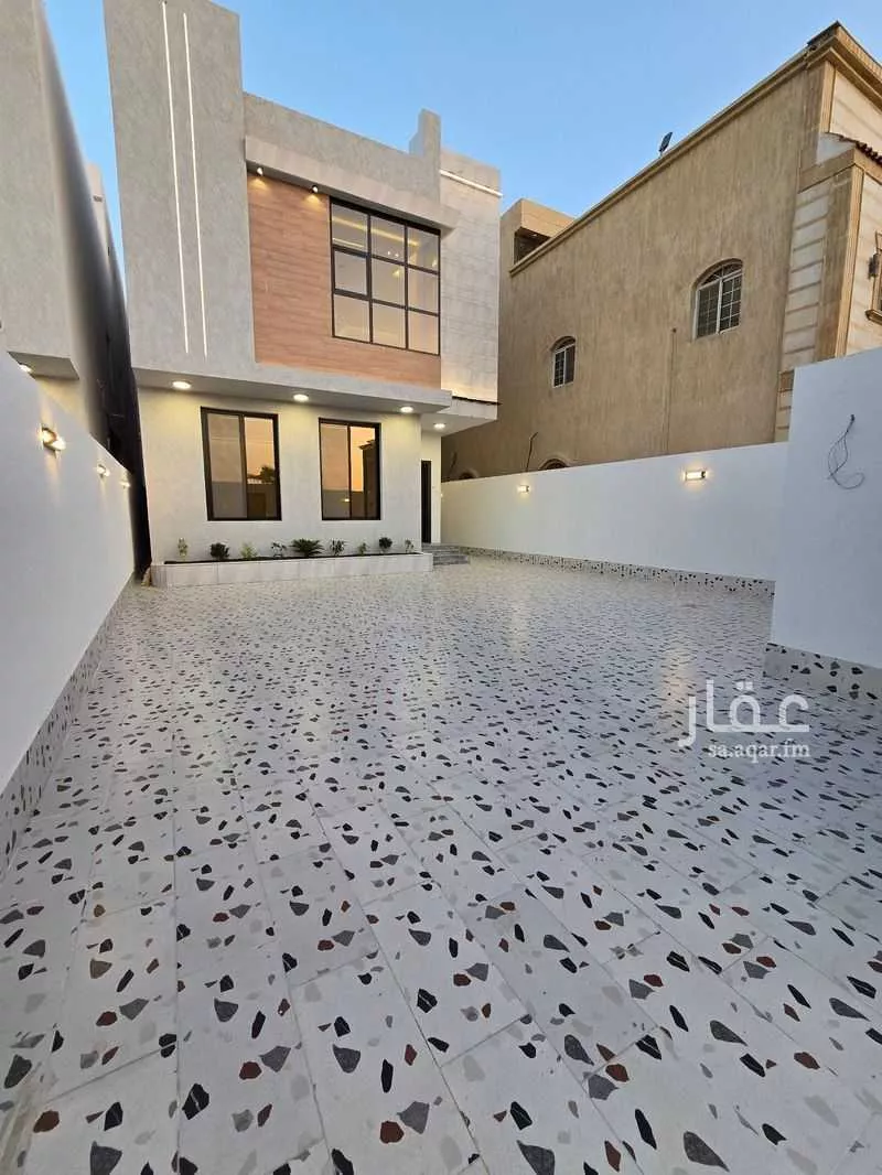 فيلا 9 غرف في الحمدانية 2