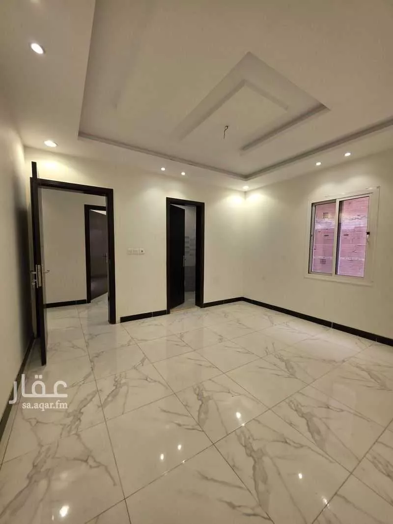 شقة 5 غرف في الريان 2