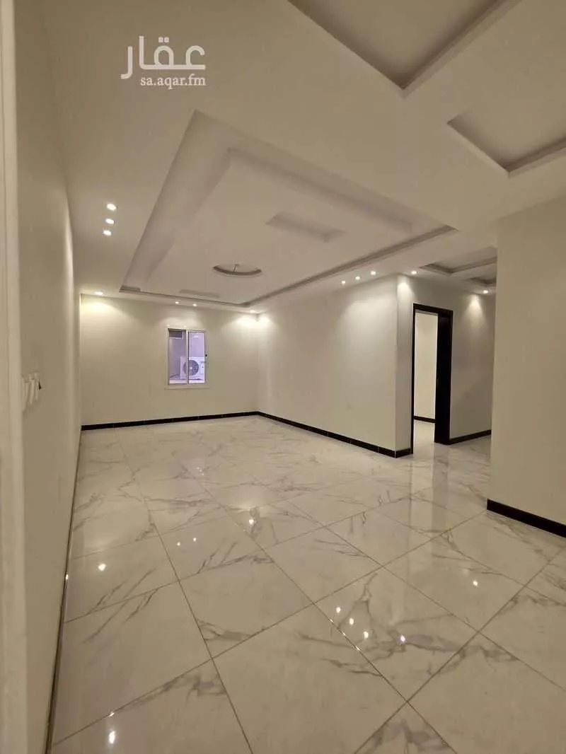 شقة 5 غرف في الريان 3