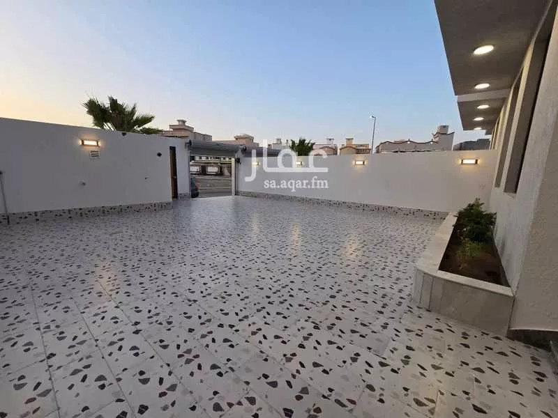 فيلا 9 غرف في الحمدانية 5