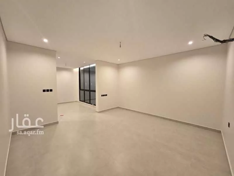 فيلا 8 غرف في الفلاح 3