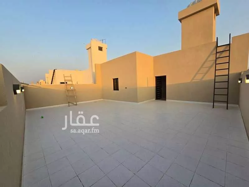 فيلا 15 غرف في طيبة 3