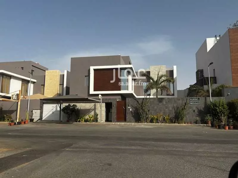 فيلا 4 غرف في الشراع 1