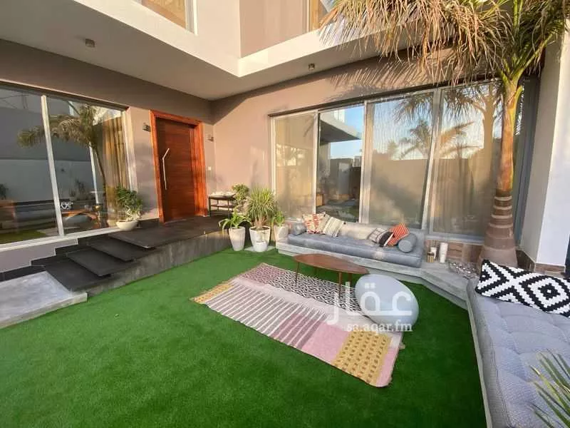 فيلا 4 غرف في الشراع 5