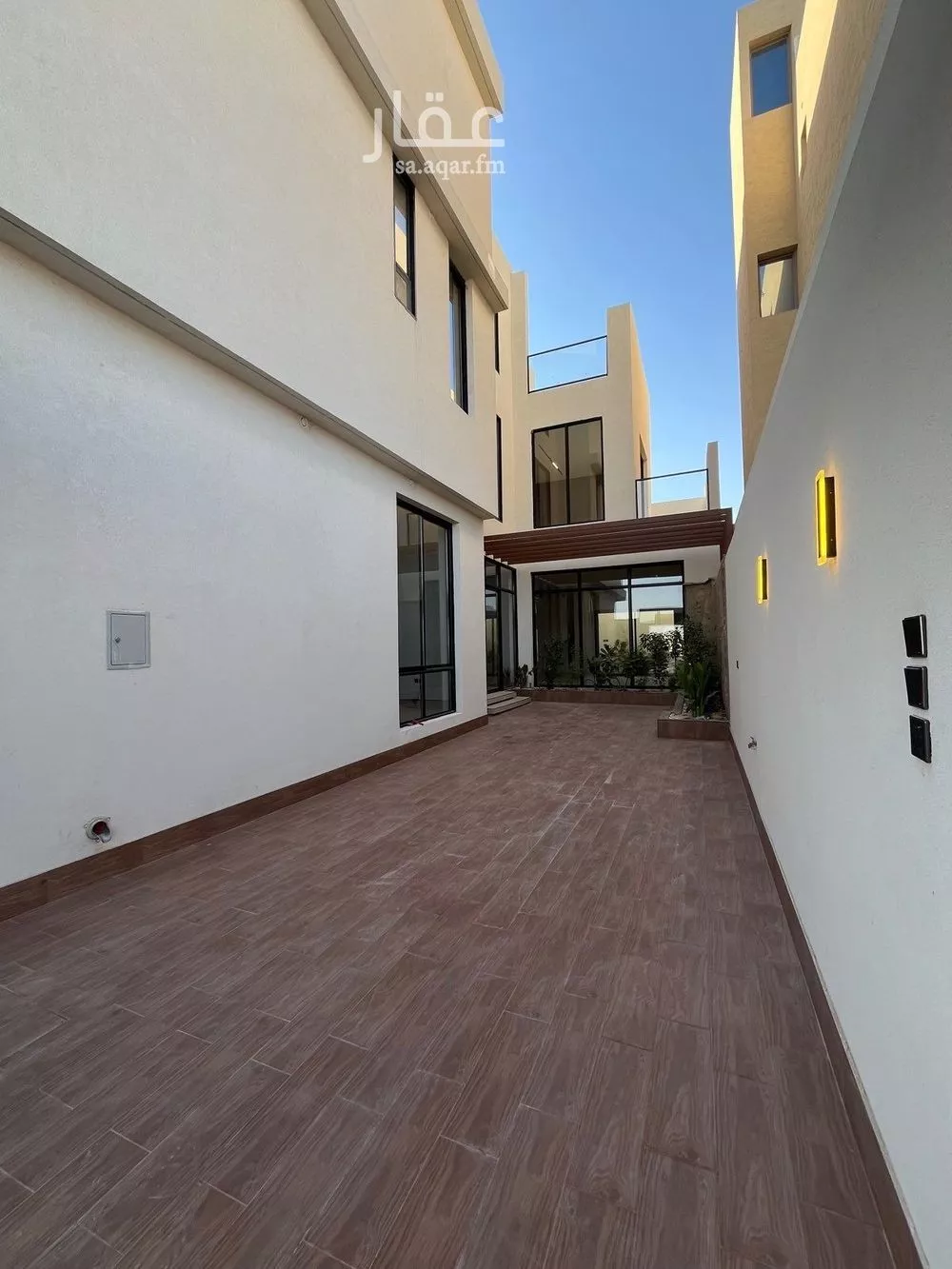 فيلا 6 غرف في المهدية 5