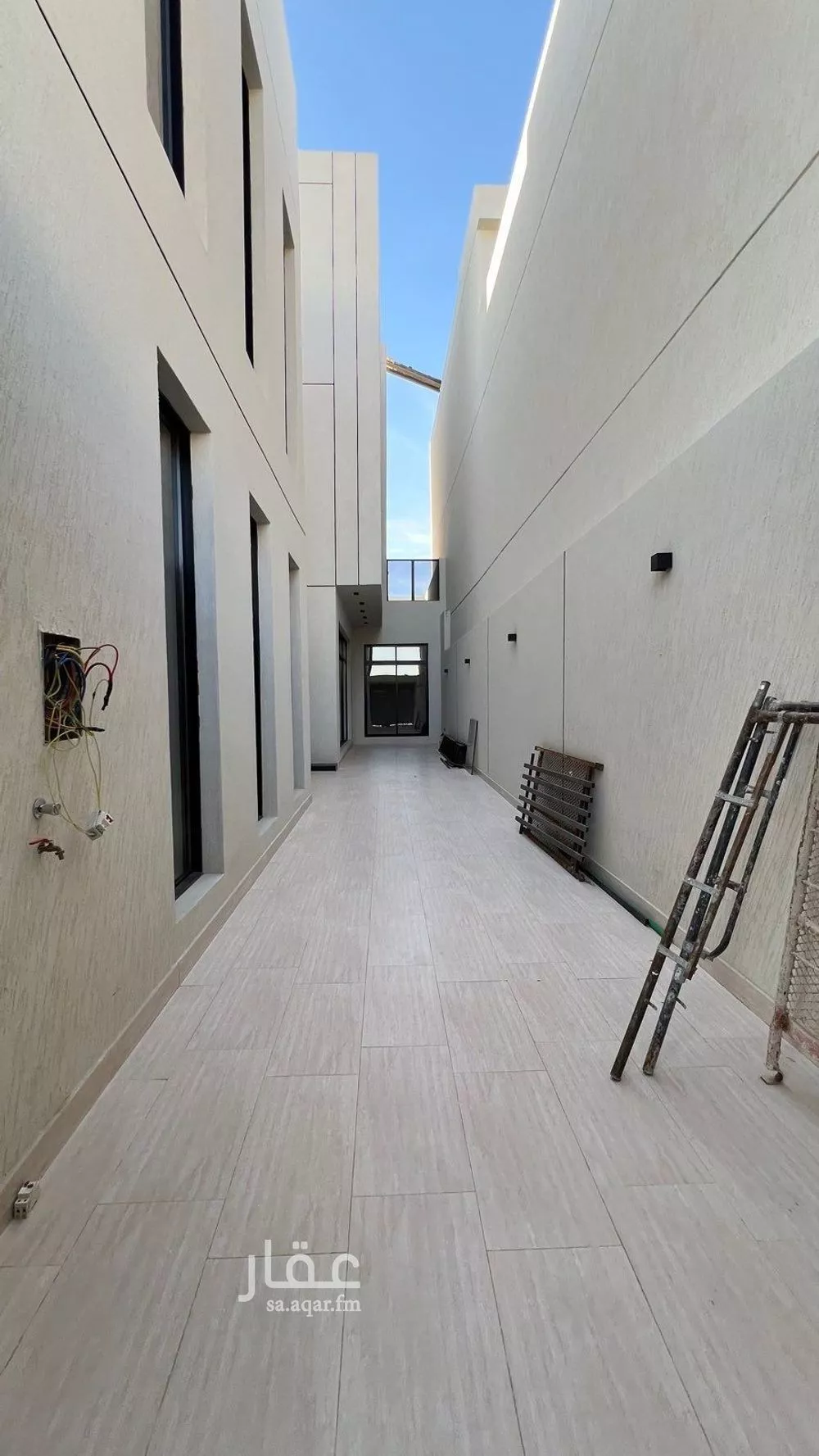 فيلا 6 غرف في المهدية 5