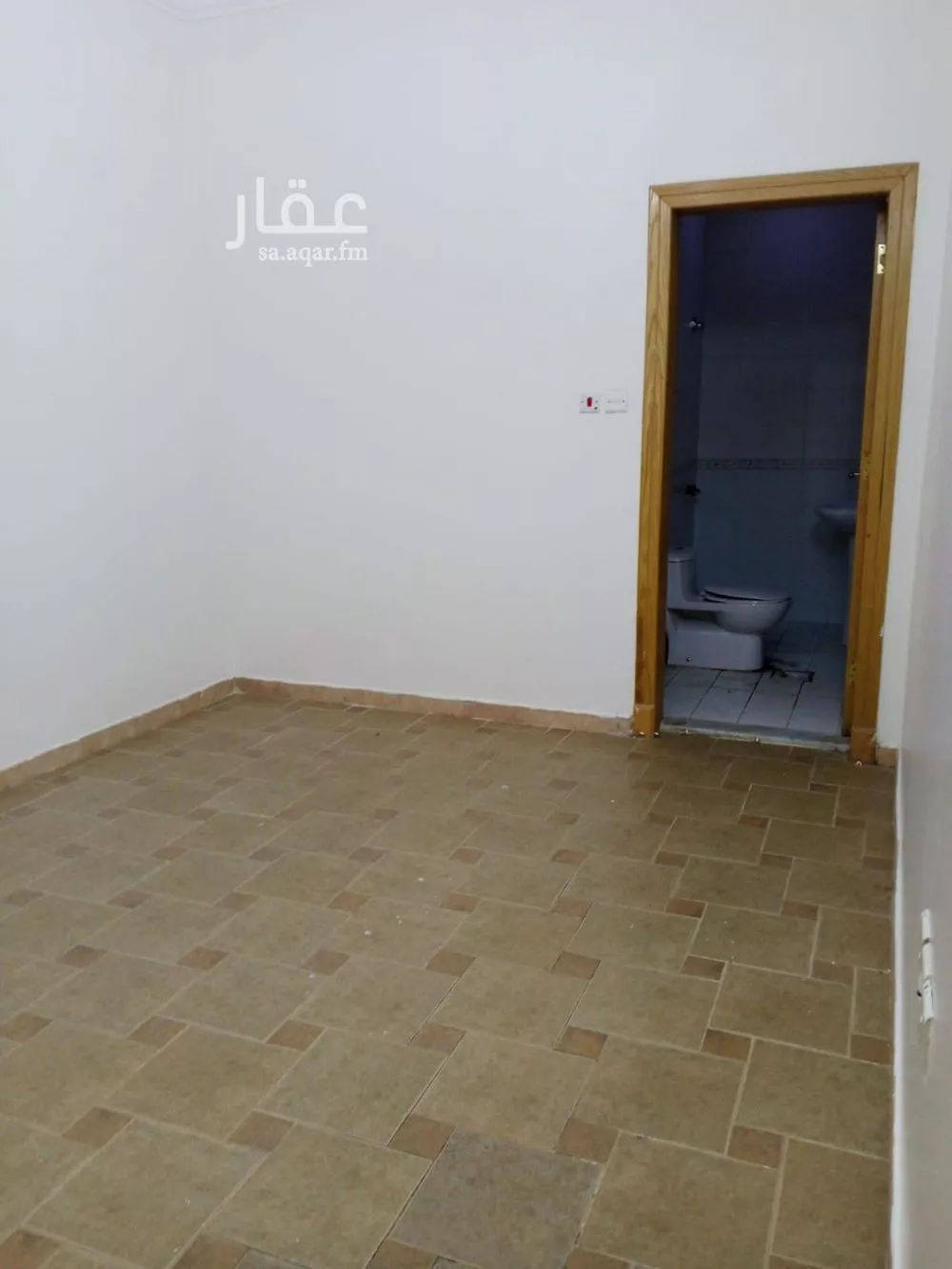 شقة 5 غرف في السلام 4