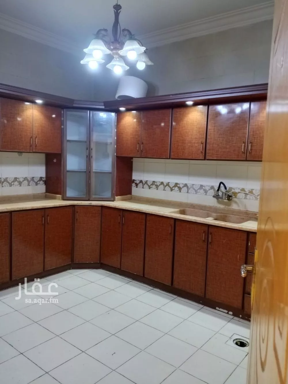 شقة 5 غرف في السلام 1