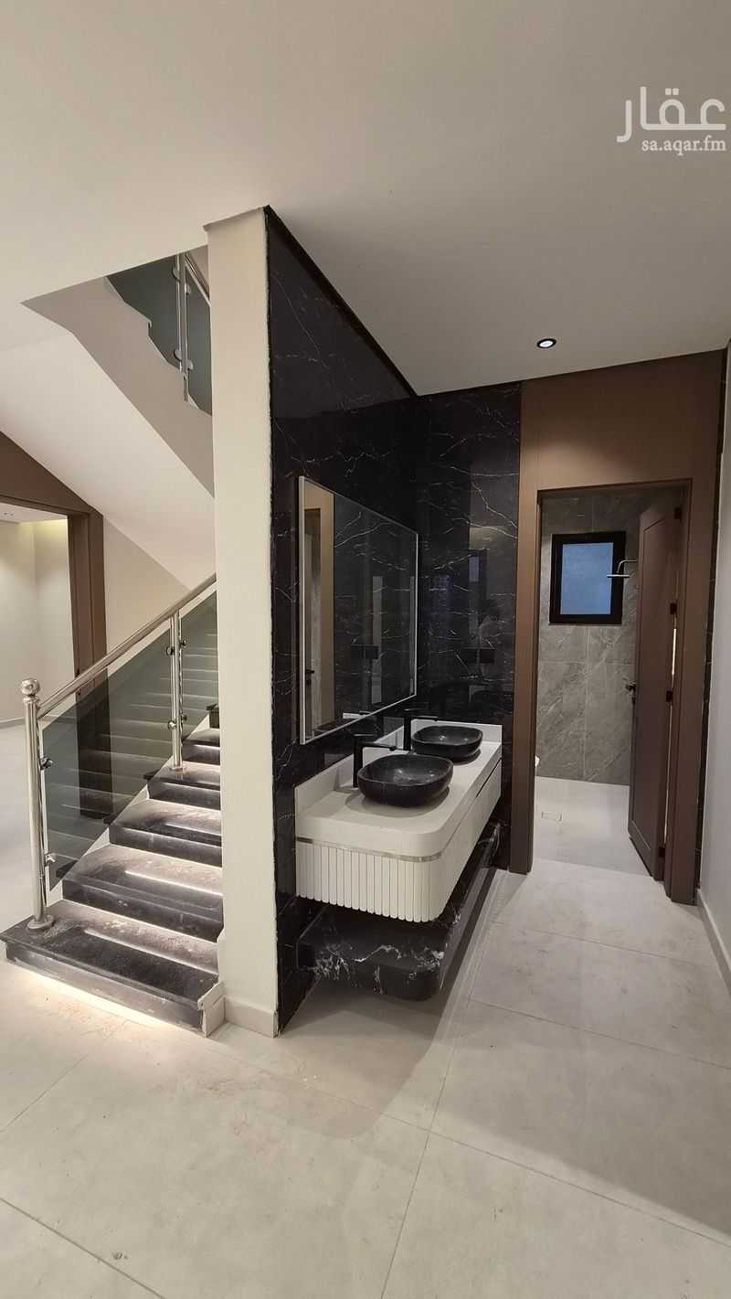 9 bedroom villa in Al Aziziyah, Eastern Province 10