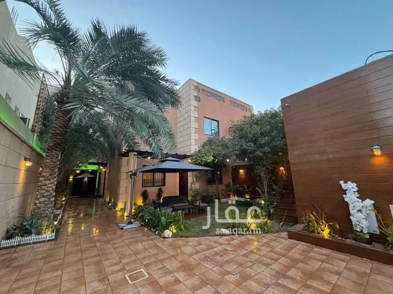 فيلا 8 غرف في عرقة 1