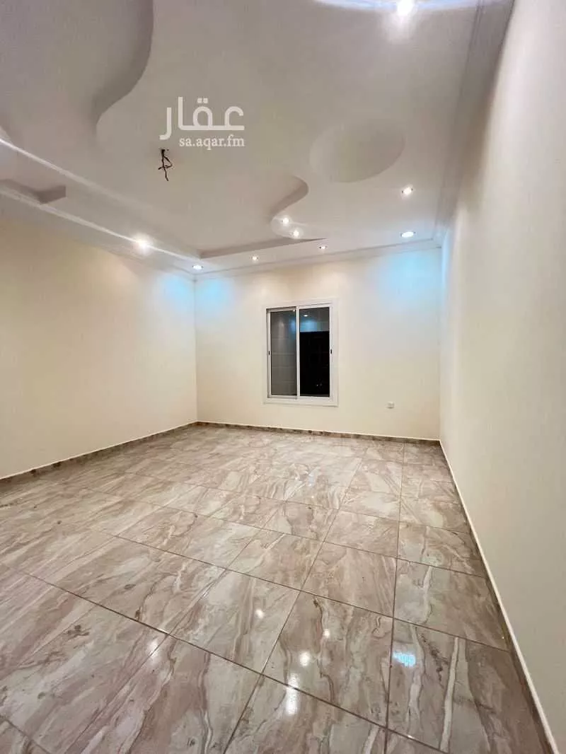 عمارة 321 م² في الريان 5