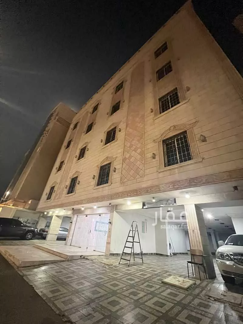 عمارة 321 م² في الريان 4