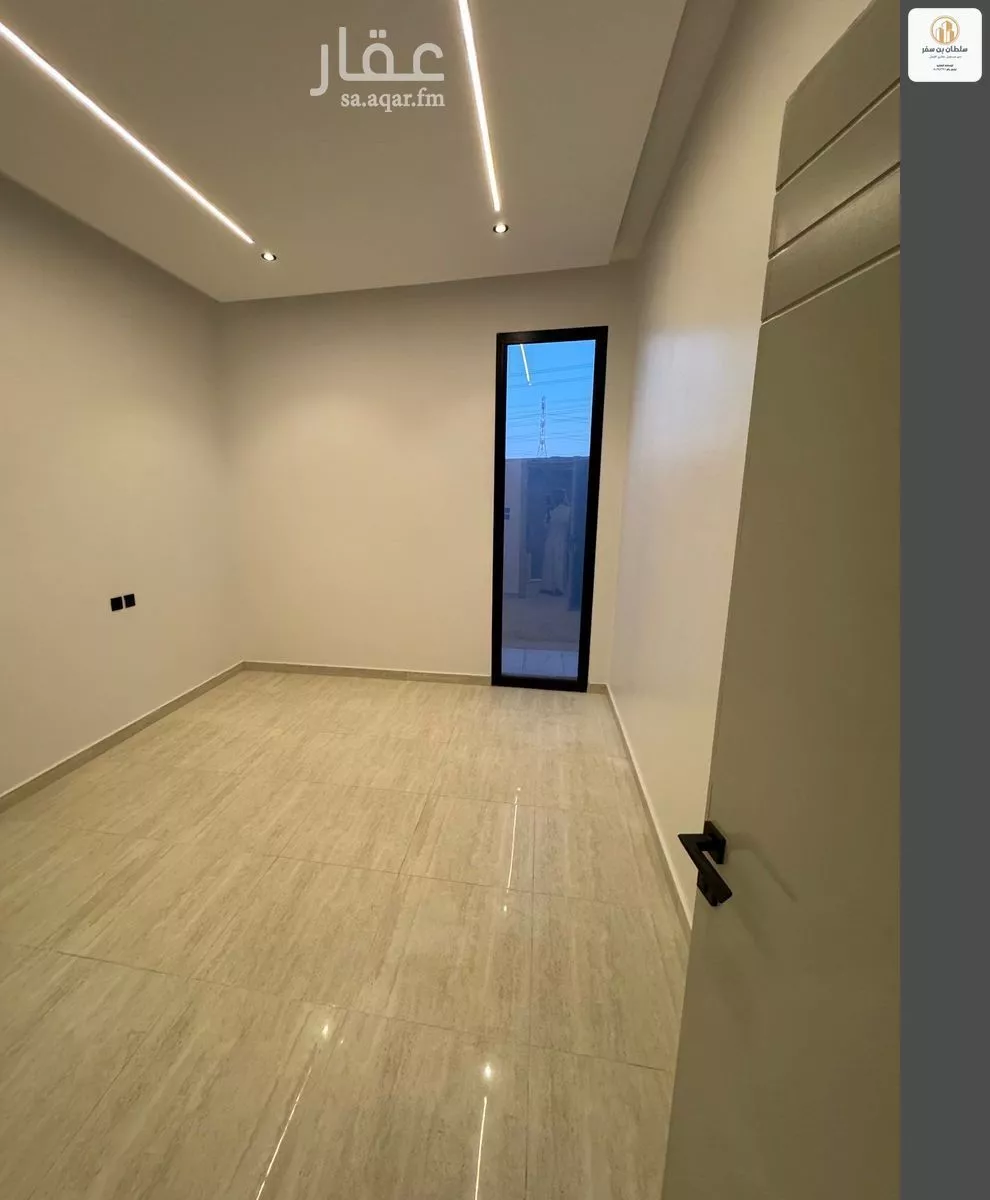 فيلا 15 غرف في الشرق 3