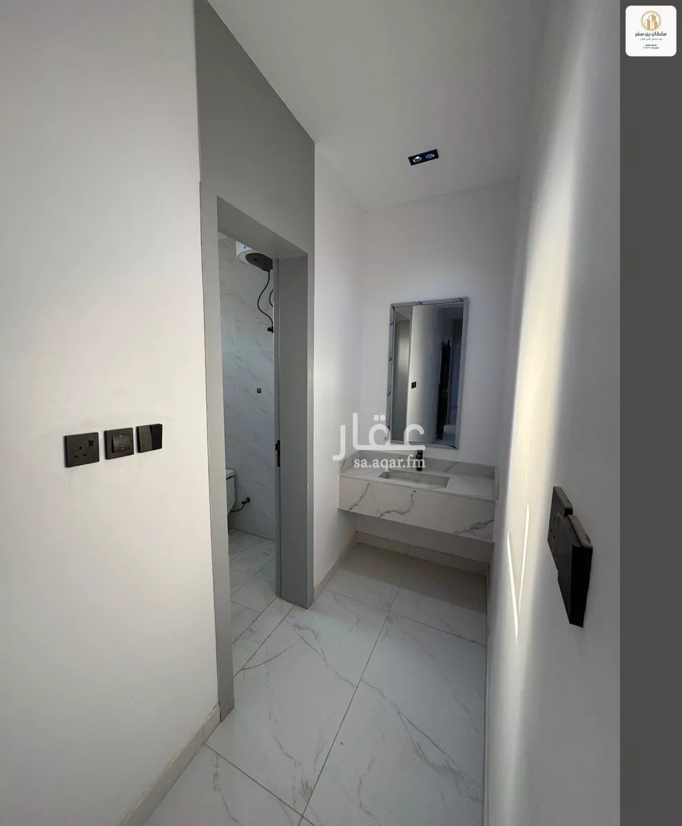 فيلا 9 غرف في الجنادرية 3