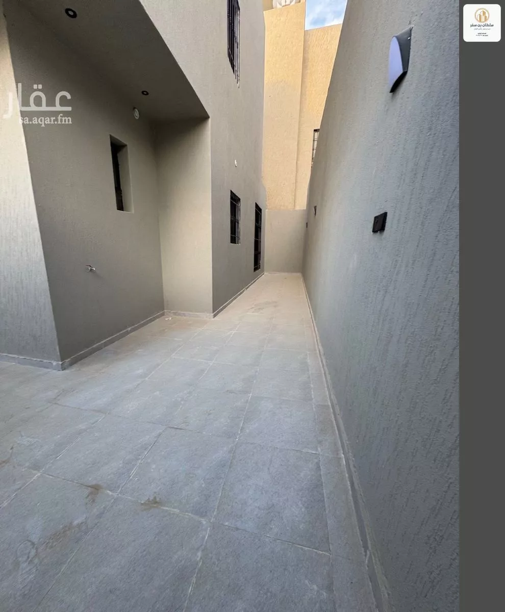 10 bedroom villa in Al Janadriyah 3