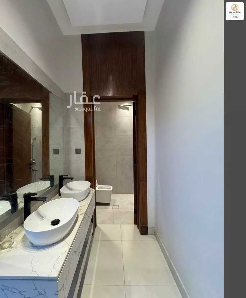 9 bedroom villa in Al Janadriyah 3