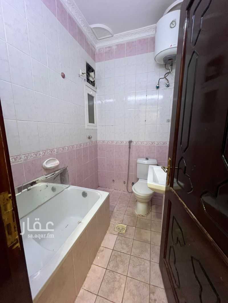 5 bedroom apartment in Al Areedh, Madinah 14