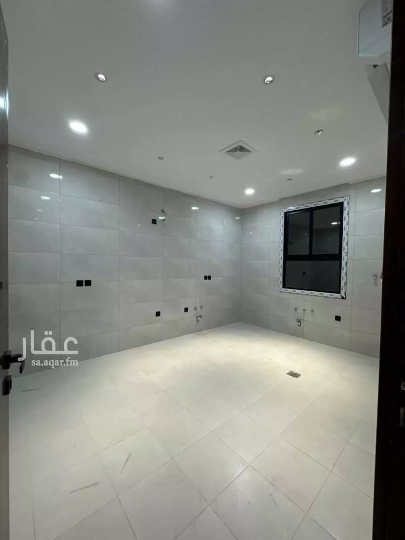 3 bedroom apartment in Ayn Al Khayf, Madinah 14
