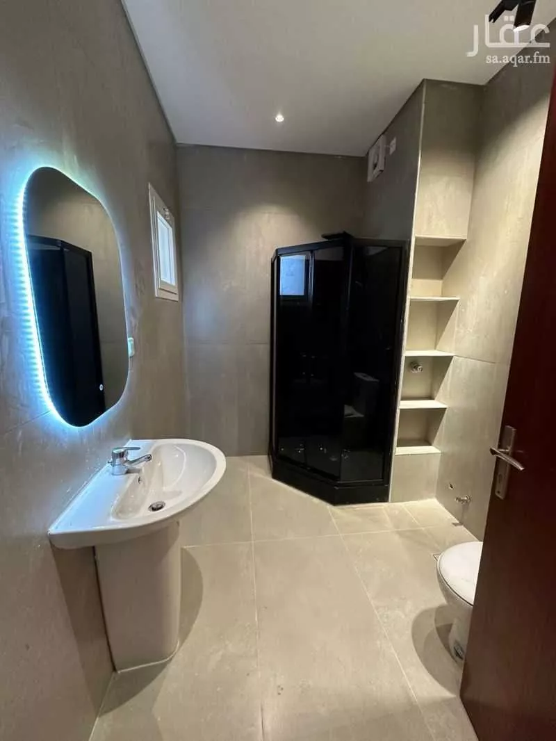 فيلا 8 غرف في الرانوناء 3