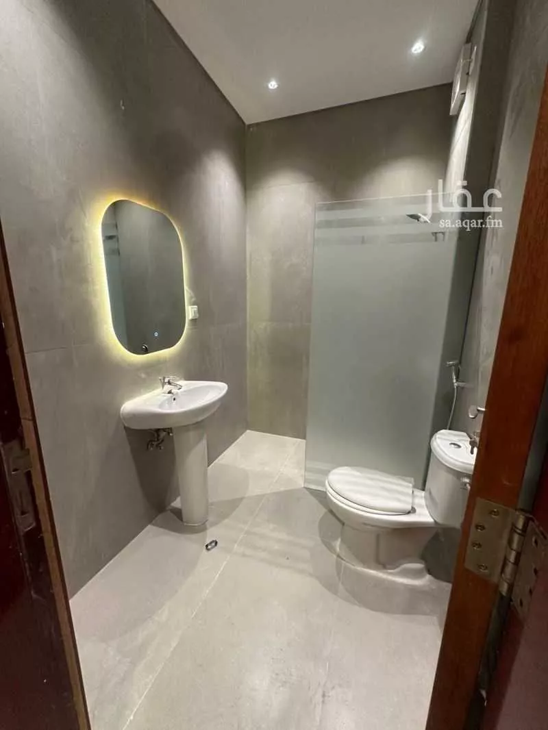 فيلا 8 غرف في الرانوناء 5