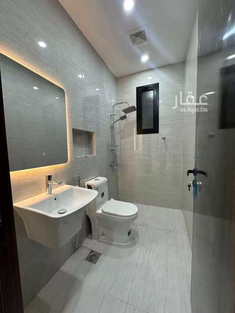 3 bedroom apartment in Ayn Al Khayf, Madinah 7