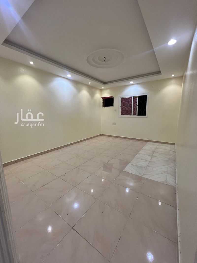 5 bedroom apartment in Al Areedh, Madinah 12