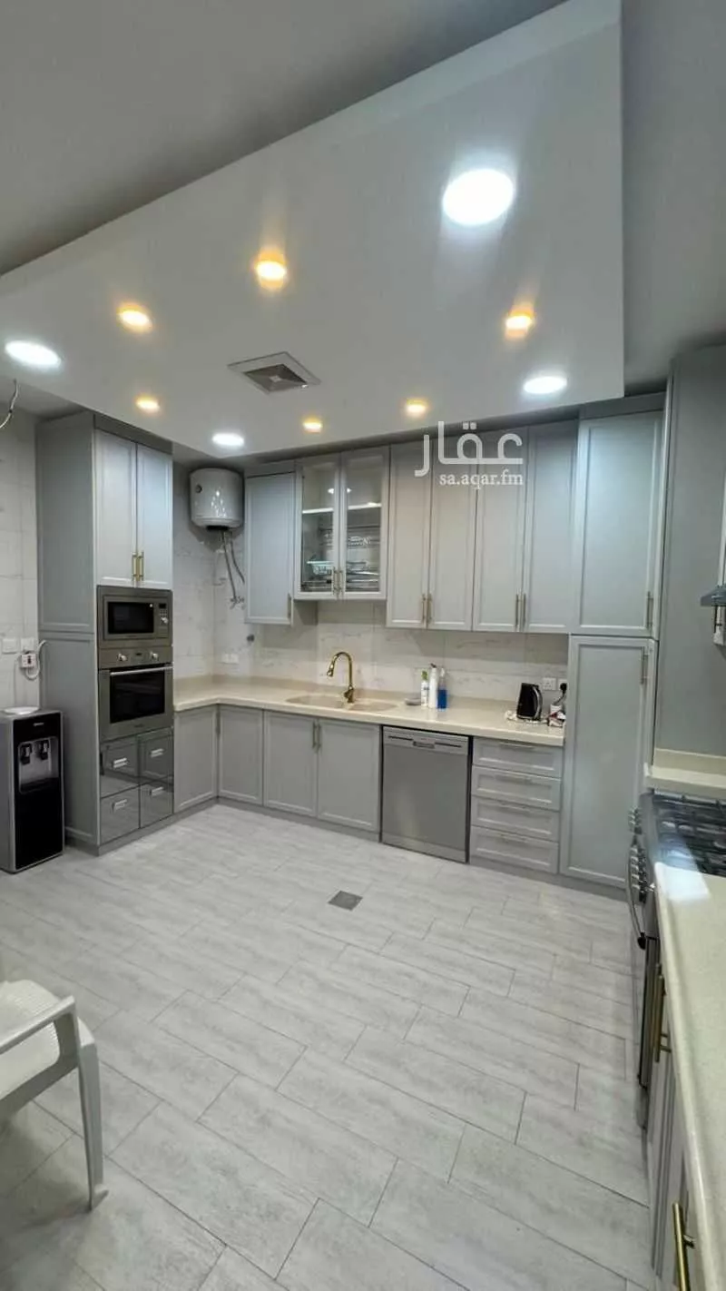 7 bedroom villa in Dahiat King Fahd 3