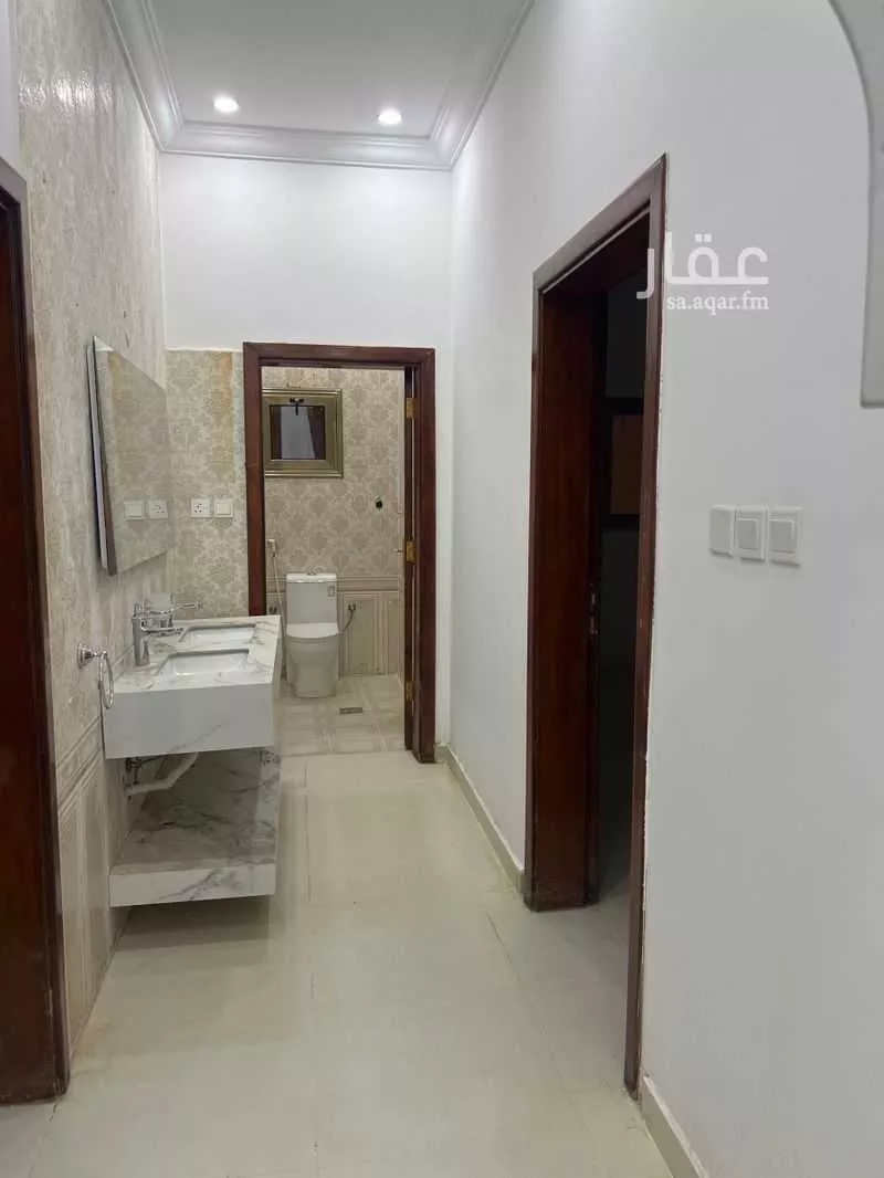 عمارة 600 م² في الريان 4