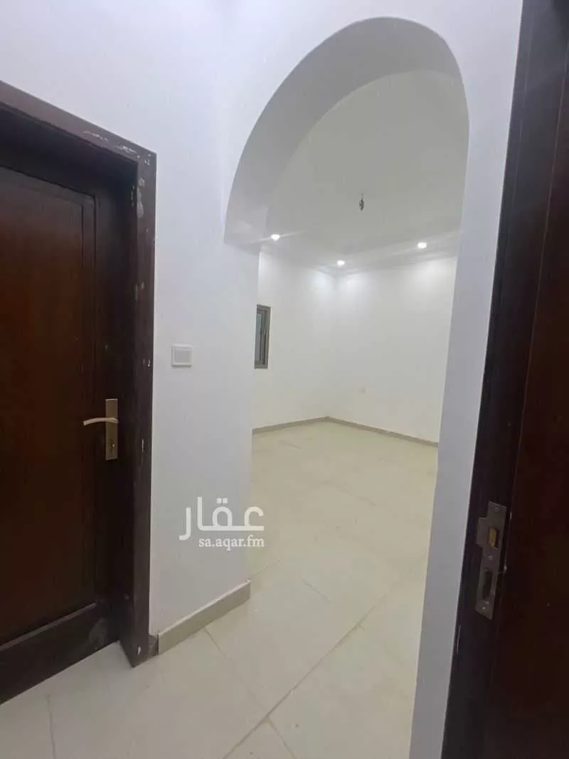 شقة 4 غرف في الريان 4