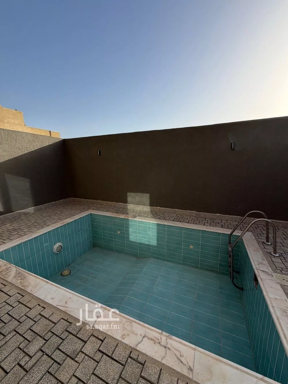 فيلا 5 غرف في الزمرد 4