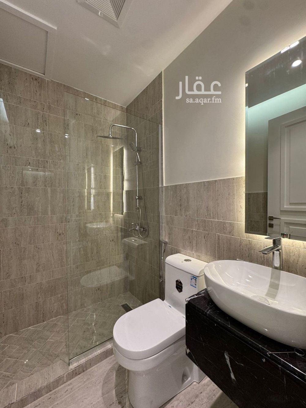 4 bedroom villa in Al Manarat, Jeddah 14