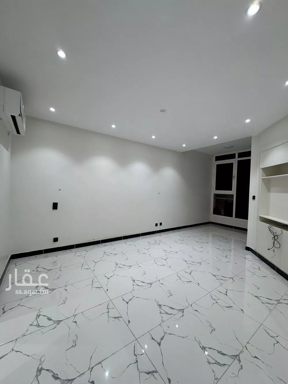 2 bedroom apartment in Al Shati 4